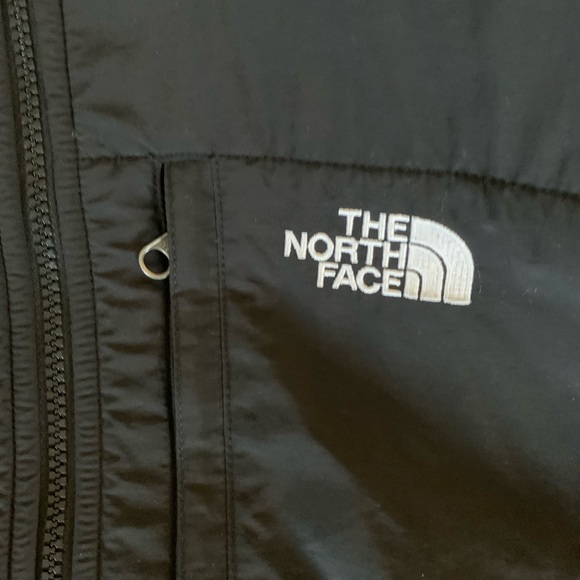 The North Face Women’s Fleece Jacket - Picture 6 of 8